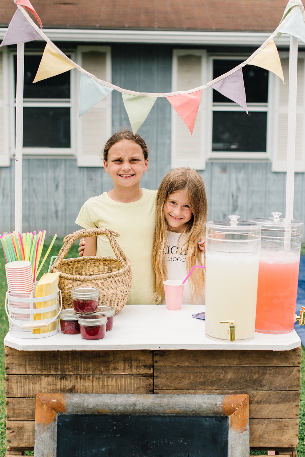OUR SUMMER LEMONADE STAND (USING IKEA KIDS TABLES!) — WINTER DAISY